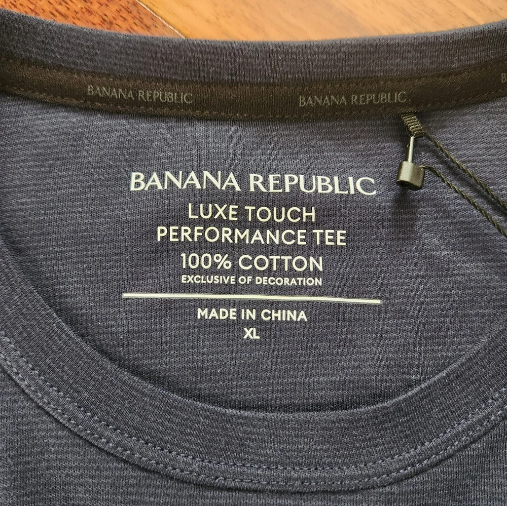 Banana Republic Men's Luxe Touch Performance T-Shirt -BLUE -XL **NEW
